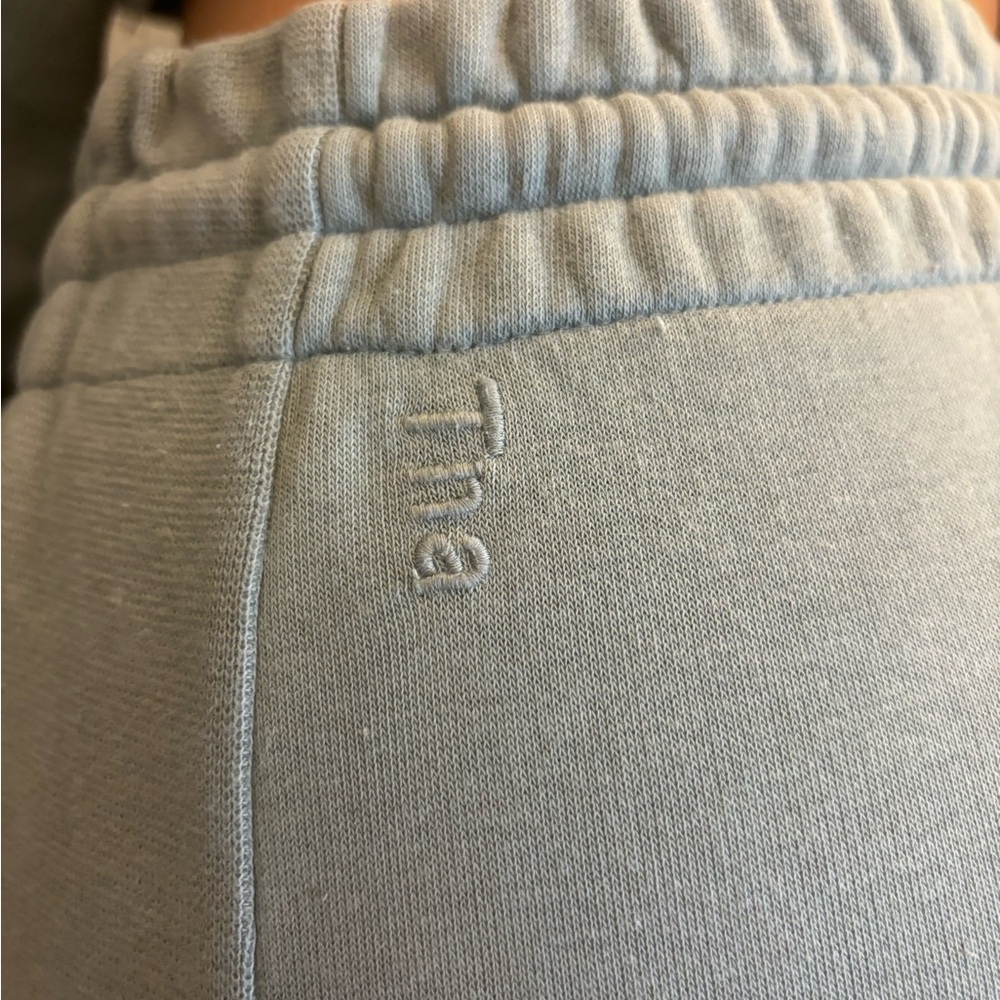 Sweatsuit - Picture 5 of 5